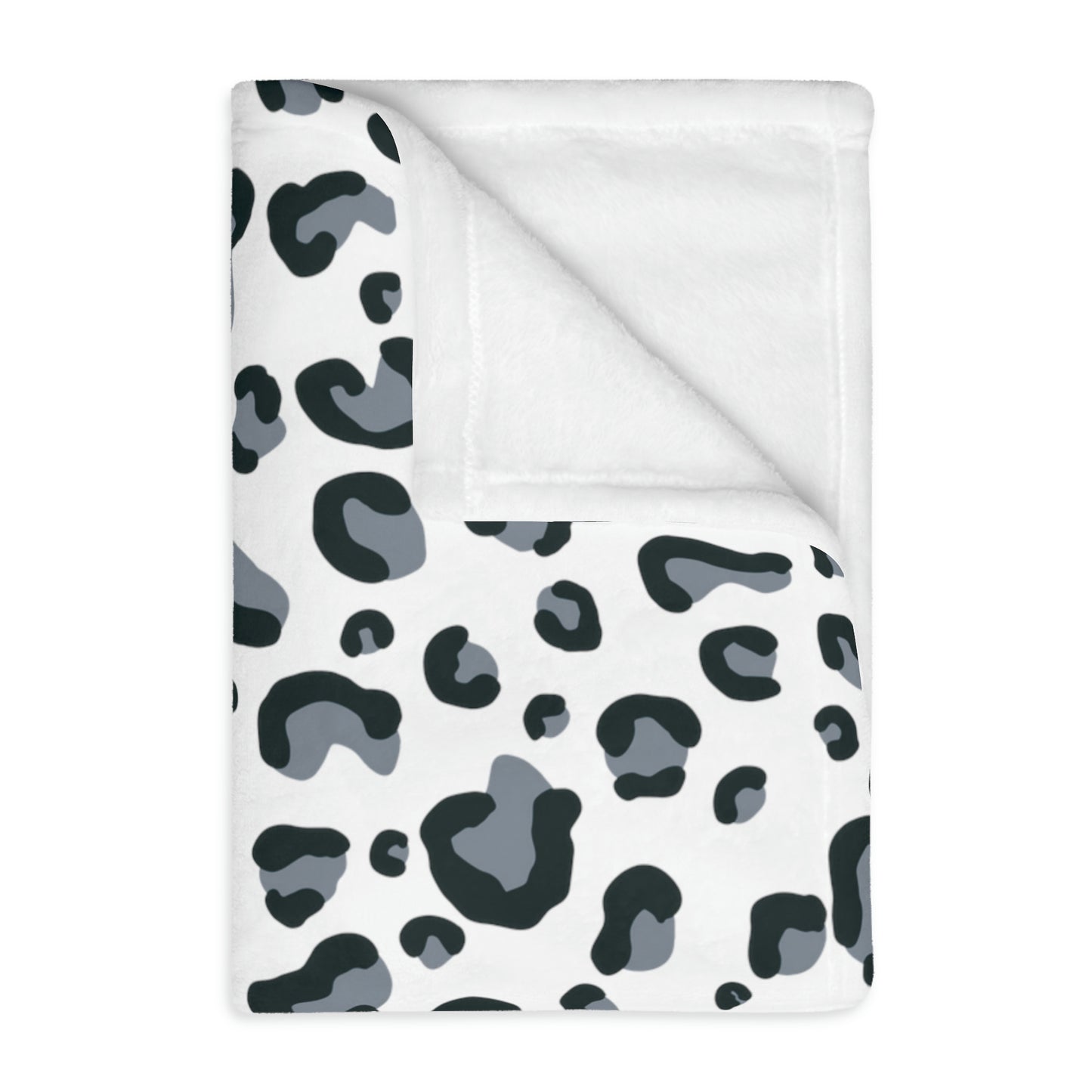 minky-blanket-snow-leopard-on-girl