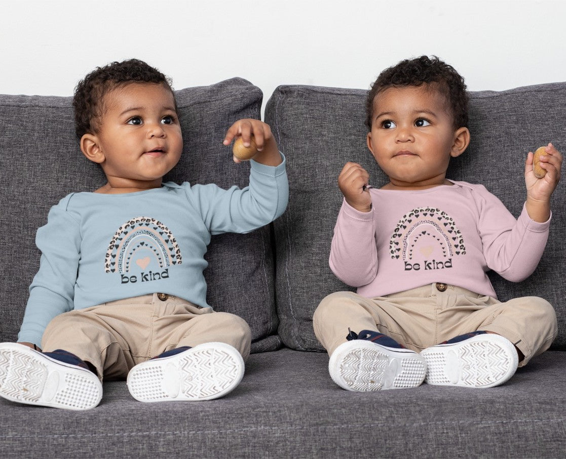long-sleeve-onesie-be-kind-leopard-rainbow-blue-pink