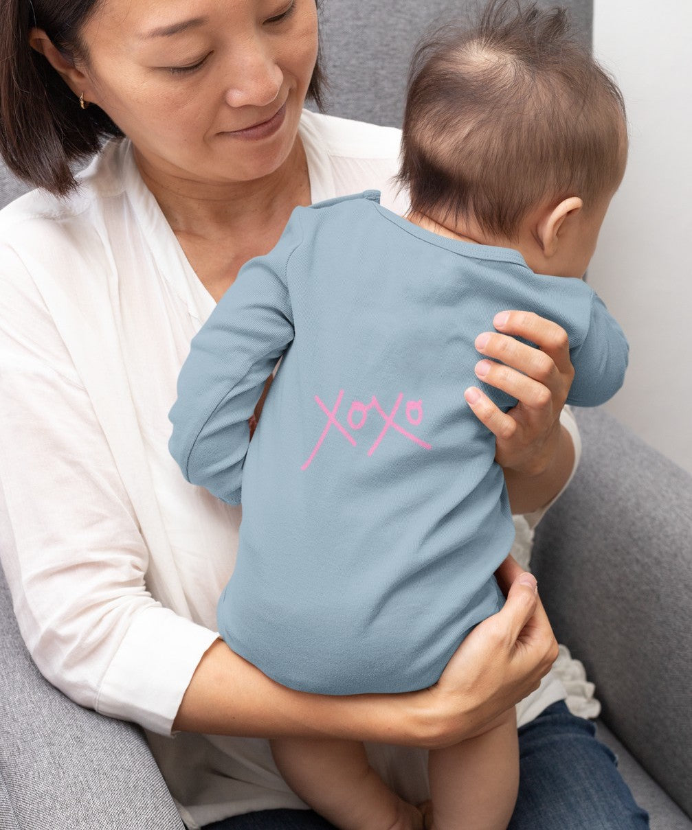 long-sleeve-onesie-keep-calm-and-kiss-me-baby-blue-backside