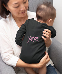 long-sleeve-onesie-keep-calm-and-kiss-me-black-backside