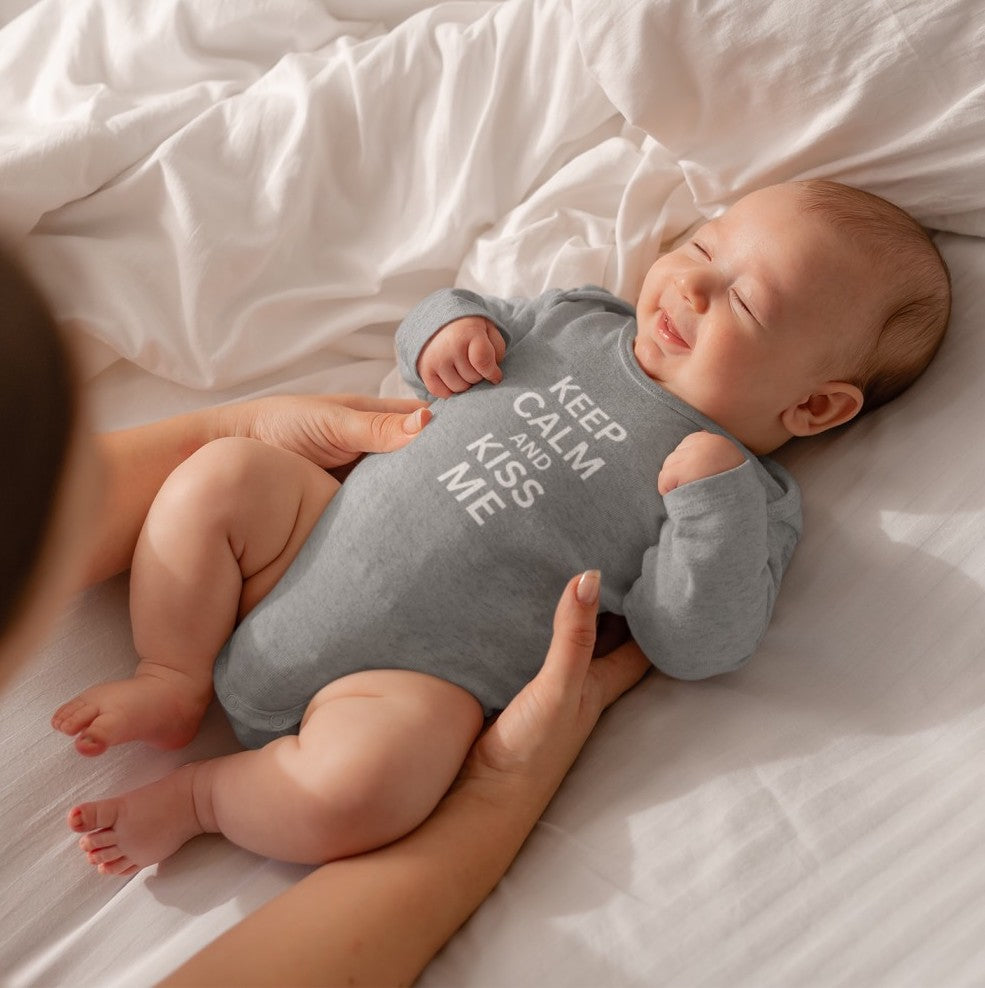 long-sleeve-onesie-keep-calm-and-kiss-me-grey