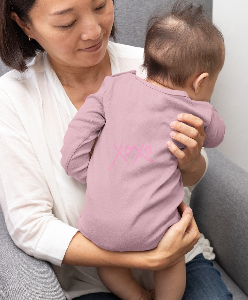 long-sleeve-onesie-keep-calm-and-kiss-me-pink-backside